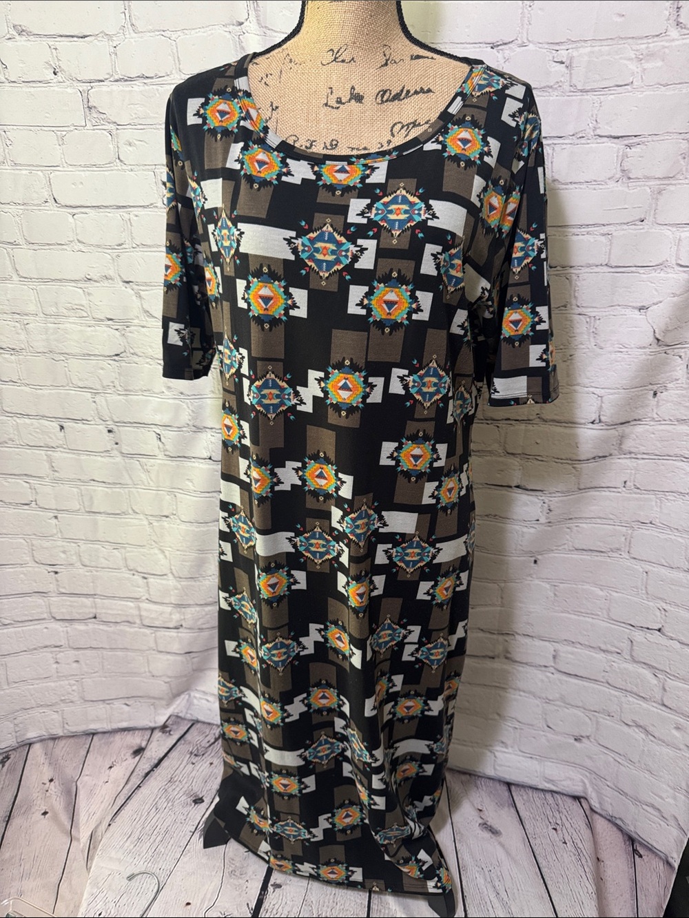 LuLaRoe Julia worn 2-3 times size 20-22 Black Geometric Patterned Women’s Dress